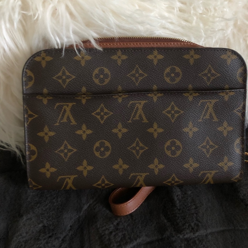 LV Orsay Clutch